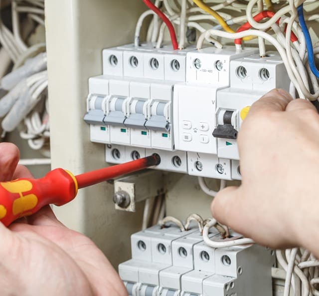 elektryk Knurów pogotowie elektryczne usługi instalacje elektryczne